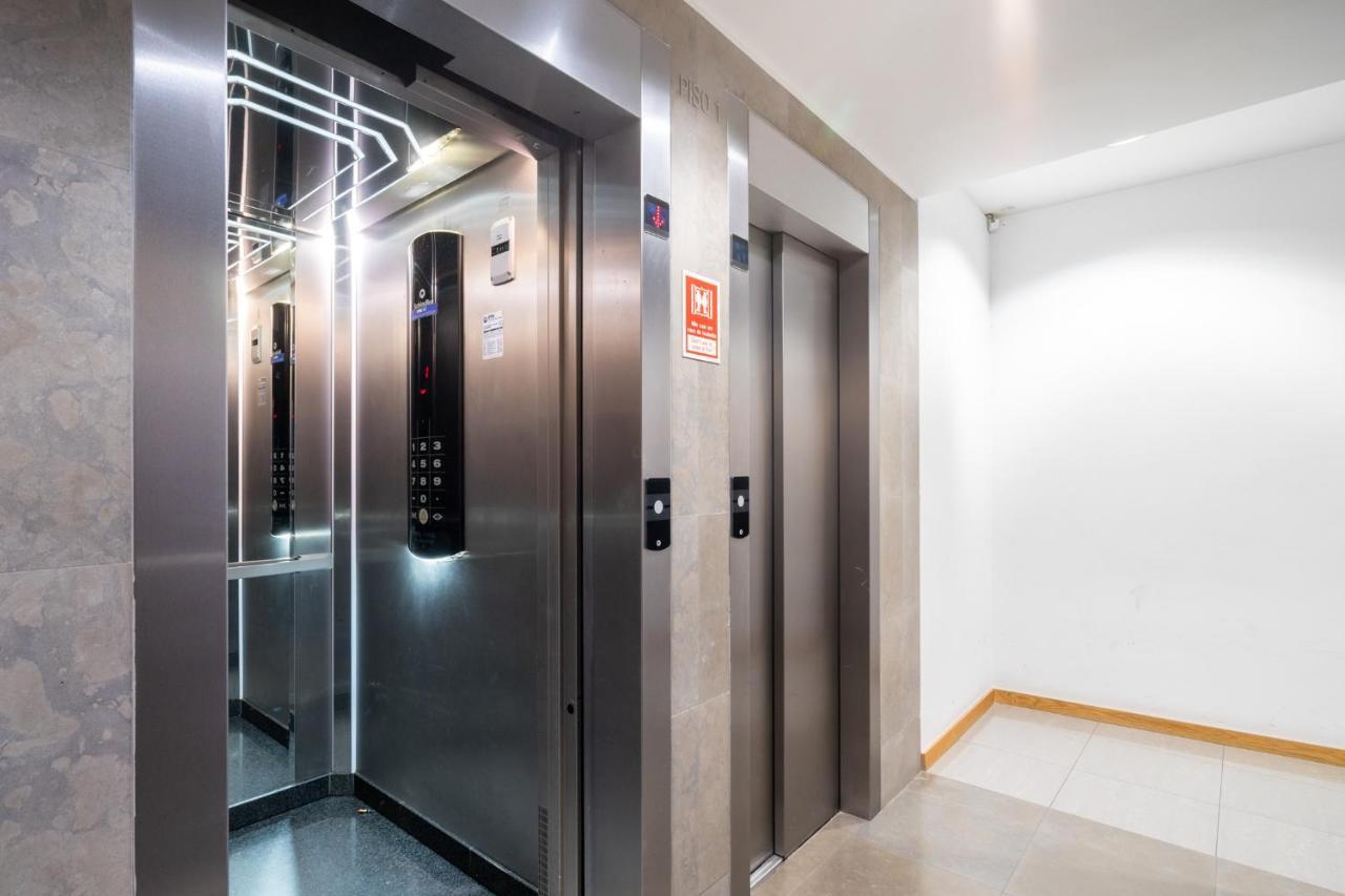 Whome Ajuda 31 Premium W/ Elevator & Parking Lisbon Bagian luar foto